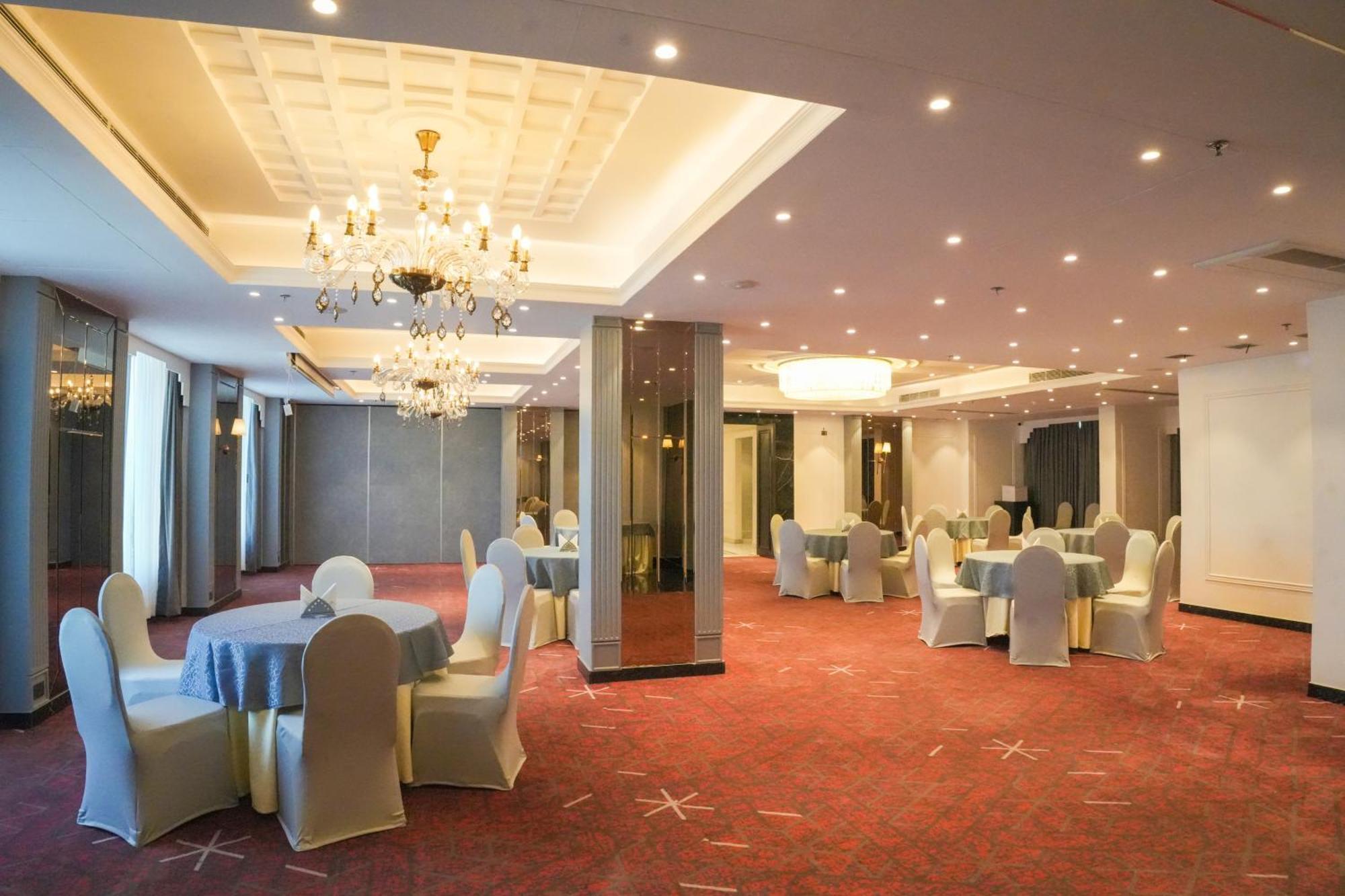 Hotel Soot Kolkata Bagian luar foto