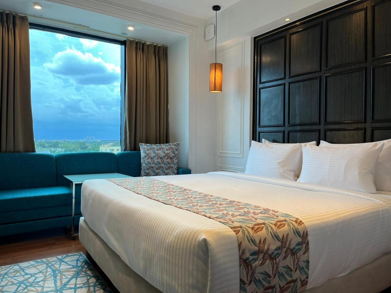 Hotel Soot Kolkata Bagian luar foto
