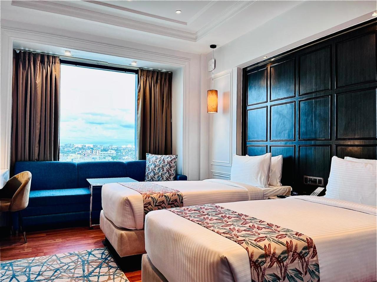 Hotel Soot Kolkata Bagian luar foto